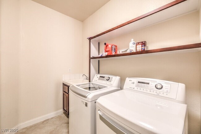 Building Photo - 4453 Melrose Abbey Pl