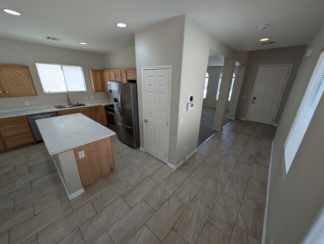 Building Photo - 4445 Laguna Garden Ave