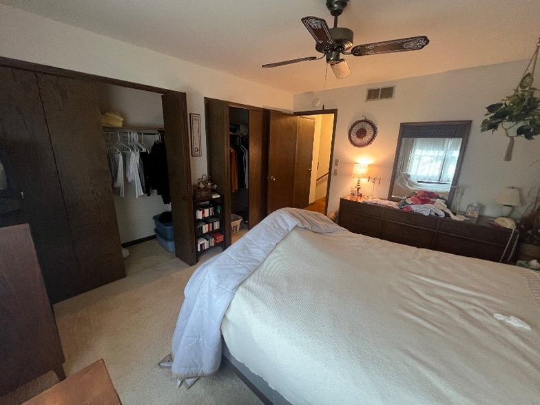 Building Photo - 243 Tyler Cir