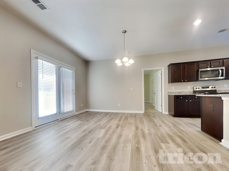 Building Photo - 105 Sinclair Way