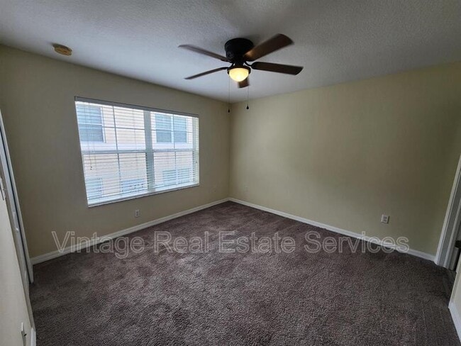 Building Photo - 10932 Keys Gate Dr