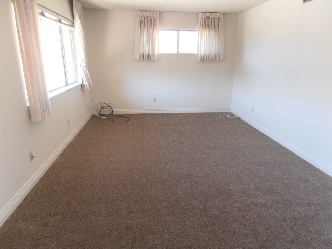 Living Room - 3140 Neal Ave