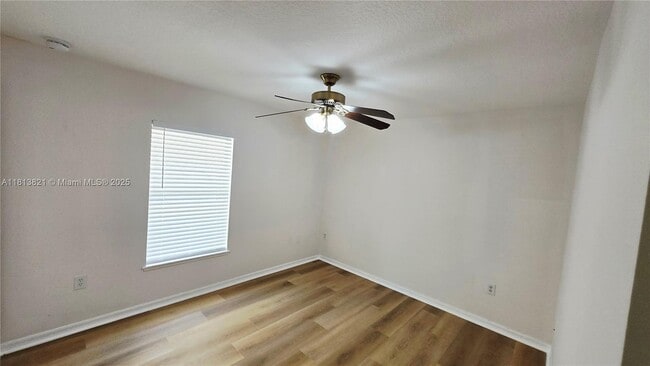 Building Photo - 3085 Mandolin Dr