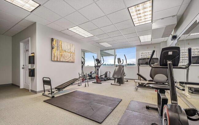 Building Photo - 210 Raceday Center Dr