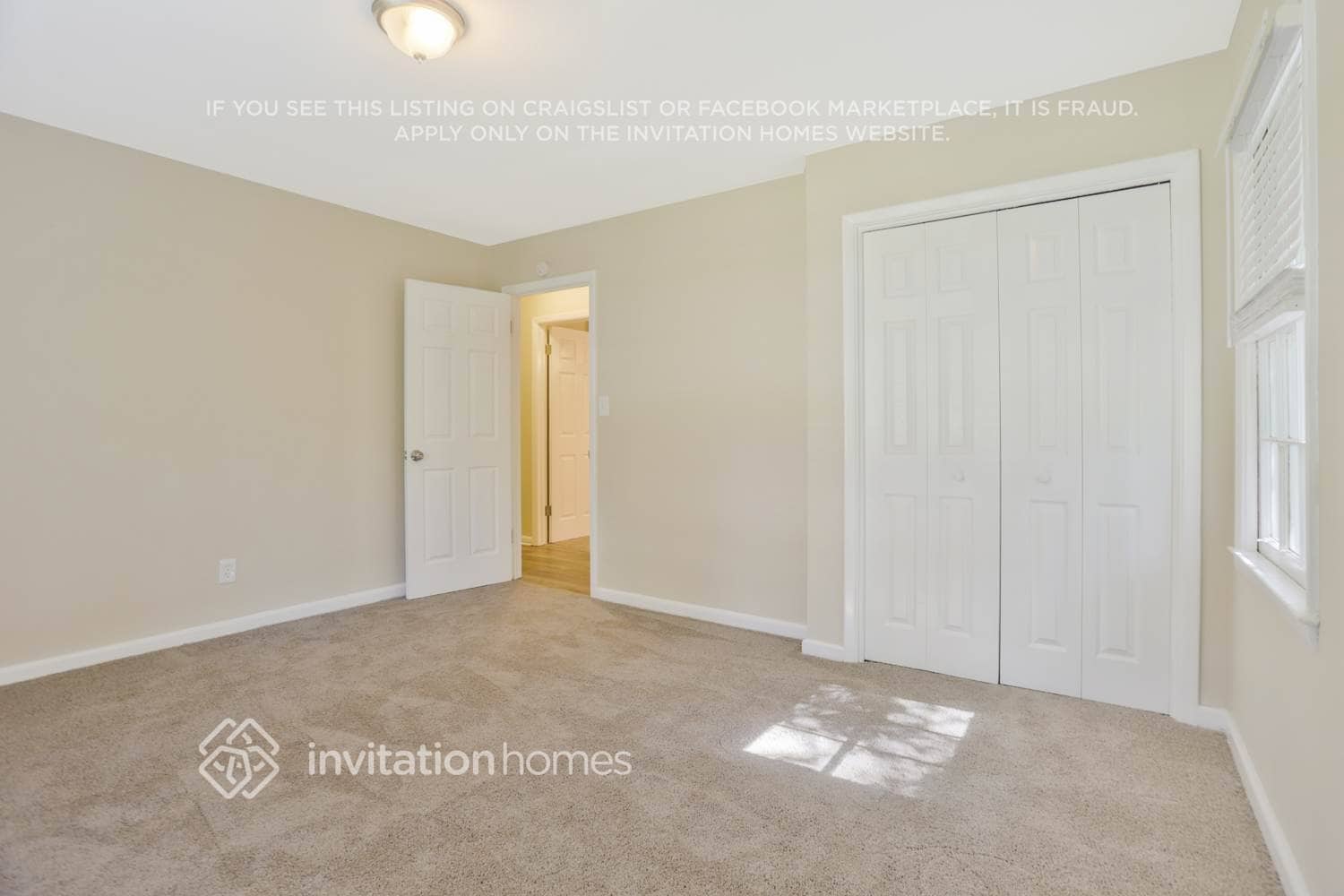 Building Photo - 1060 Canterbury Dr