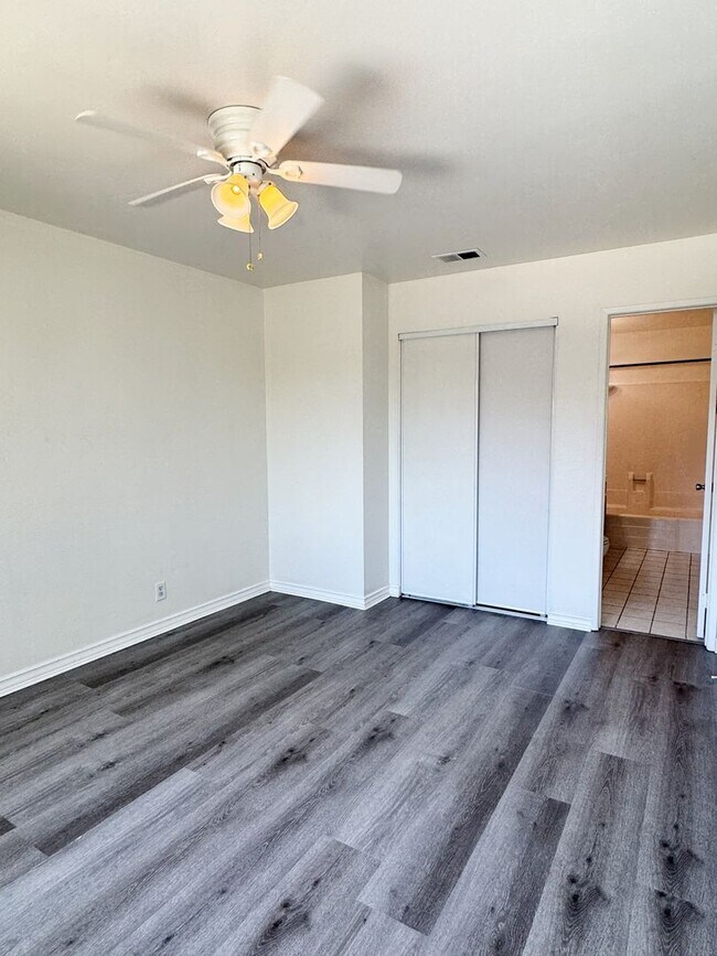 Building Photo - RENT SPECIAL!! $500 OFF SECOND MONTH RENT - Spacious 3 Bedroom 2 Bath Condo in Hawaiian Gardens