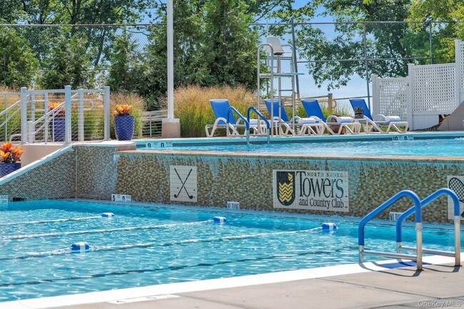 Building Photo - 269-10 Grand Central Pkwy