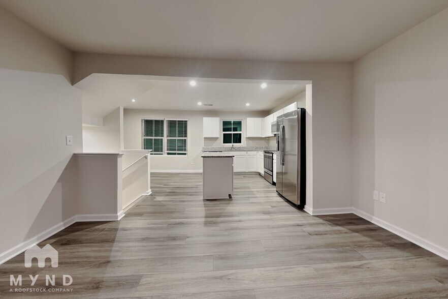 Building Photo - 2227 Fathom Wy