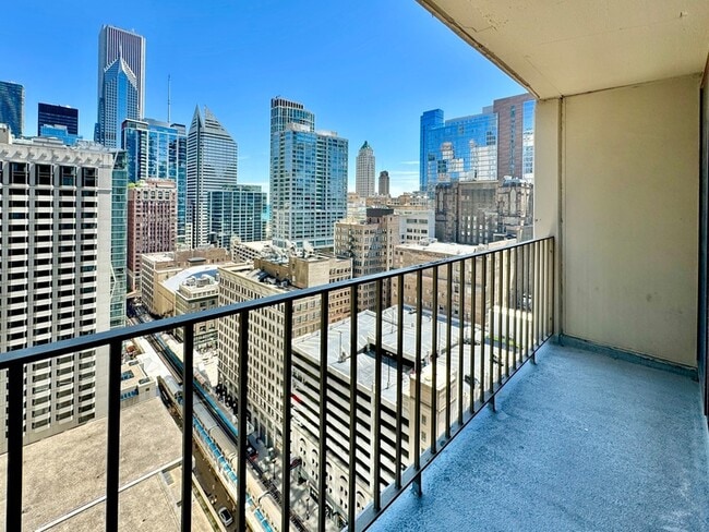 Building Photo - 200 N Dearborn St