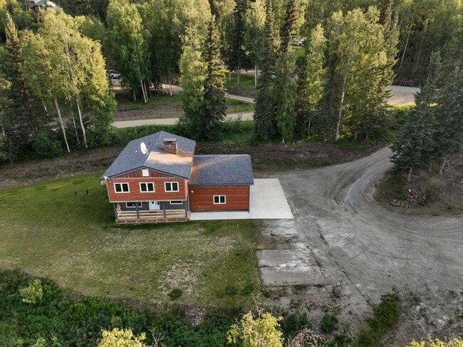Building Photo - 3 Bed 2.5 Bath Home in the Hills