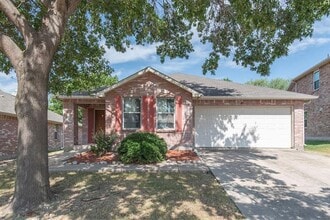 Building Photo - 12667 Vandelia St