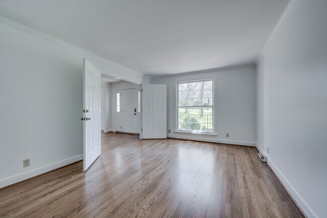 Building Photo - 795 Greeley Dr