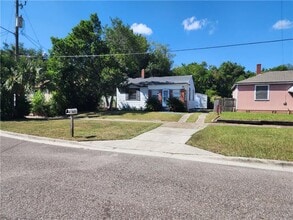 Building Photo - 665 Chestnut Dr