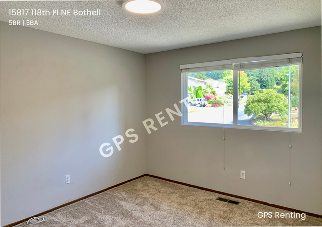 Building Photo - Updated 5-Bedroom Home for Rent in Bothell