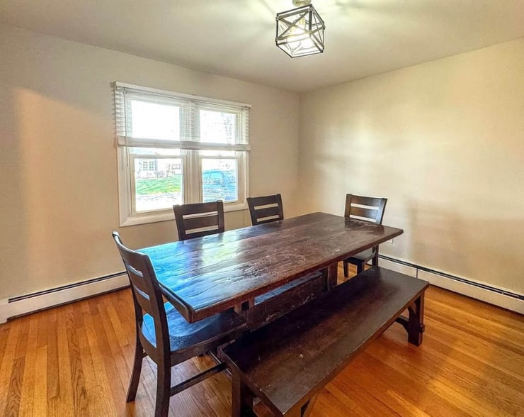 Building Photo - 3 Clover Ln