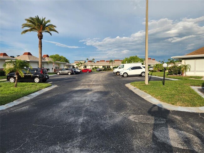 Building Photo - 4347 Tahitian Gardens Cir