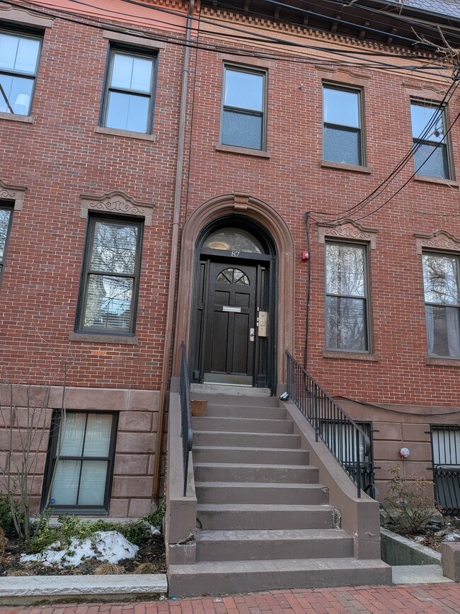Building Photo - 87 3rd St