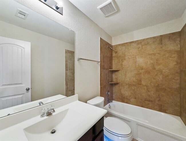 Building Photo - 20751 Winghaven Dr