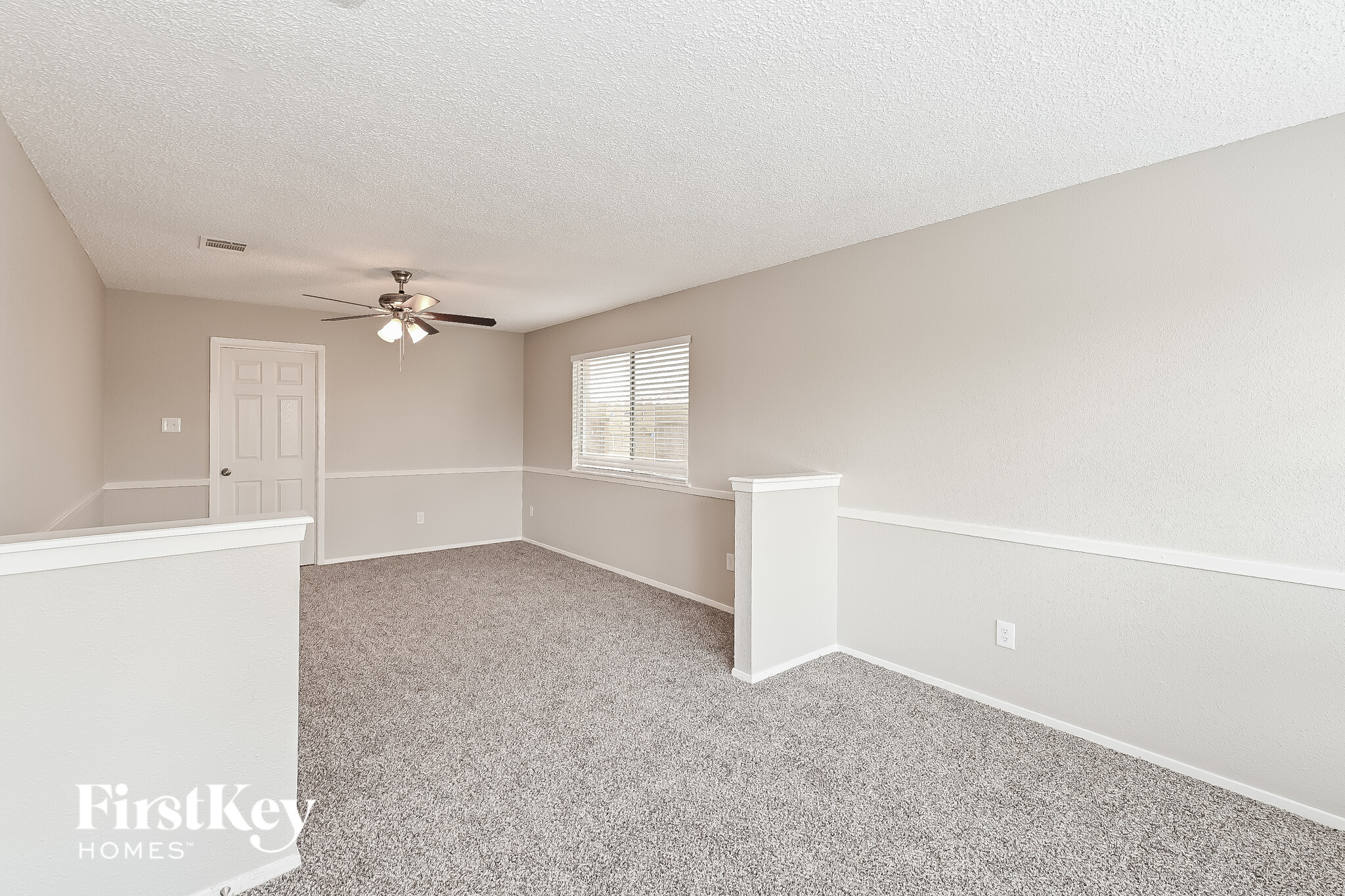 Building Photo - 8222 Streamside Dr