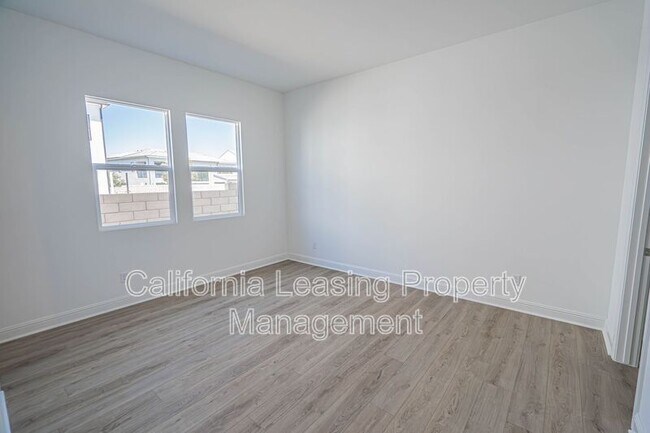Building Photo - 24111 W Corte Escarpa