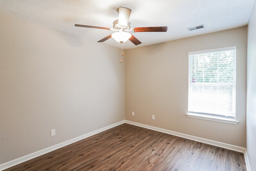 Building Photo - 3260 Cain Harbor Dr