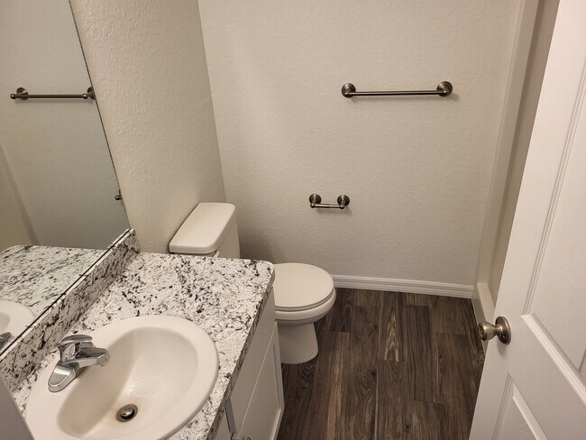 Building Photo - 1551 NW 57th Ct
