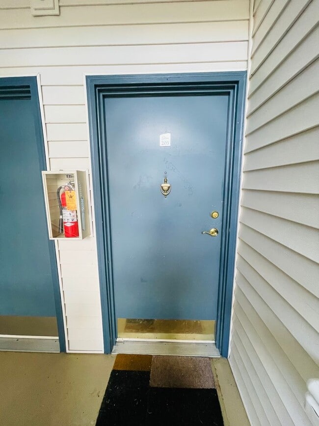 Building Photo - 25235 SE Klahanie Blvd