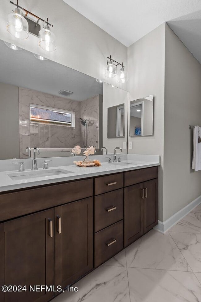 Building Photo - 11232 Bright Path Ct