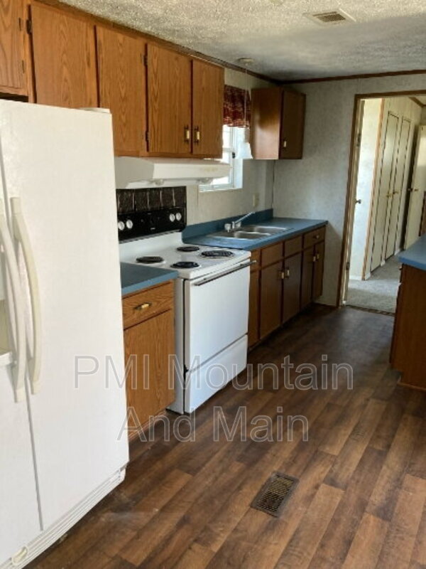 Building Photo - 122 Gamblers Run