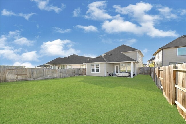 Building Photo - 7214 Clearwater Cv Dr