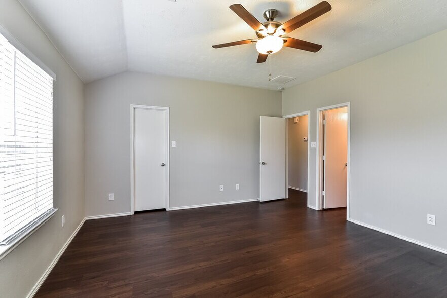 Building Photo - 4786 Wind Trace Dr