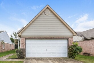 Building Photo - 4341 Barry Meadows Cove