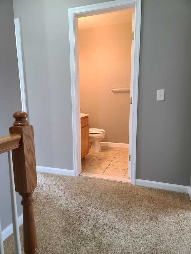 Building Photo - 3 Bedroom Townhome for Rent in Waynesboro!