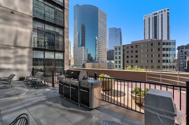 Building Photo - PENTHOUSE LEVEL Condo in LoDo!