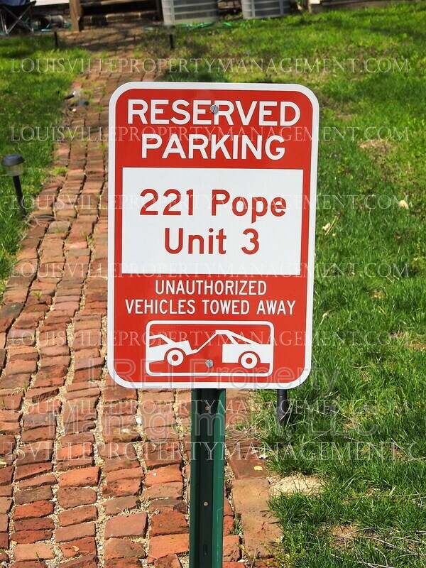 Building Photo - 221 Pope St