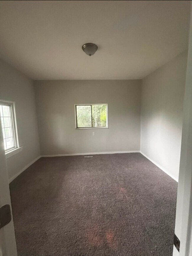 Building Photo - 6707 Leechburg Rd