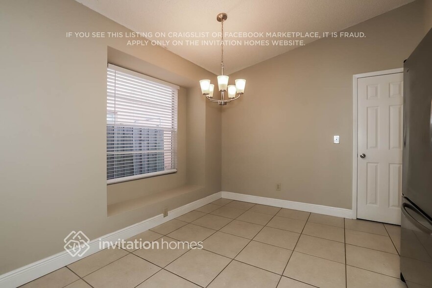 Building Photo - 10914 Kenbrook Dr