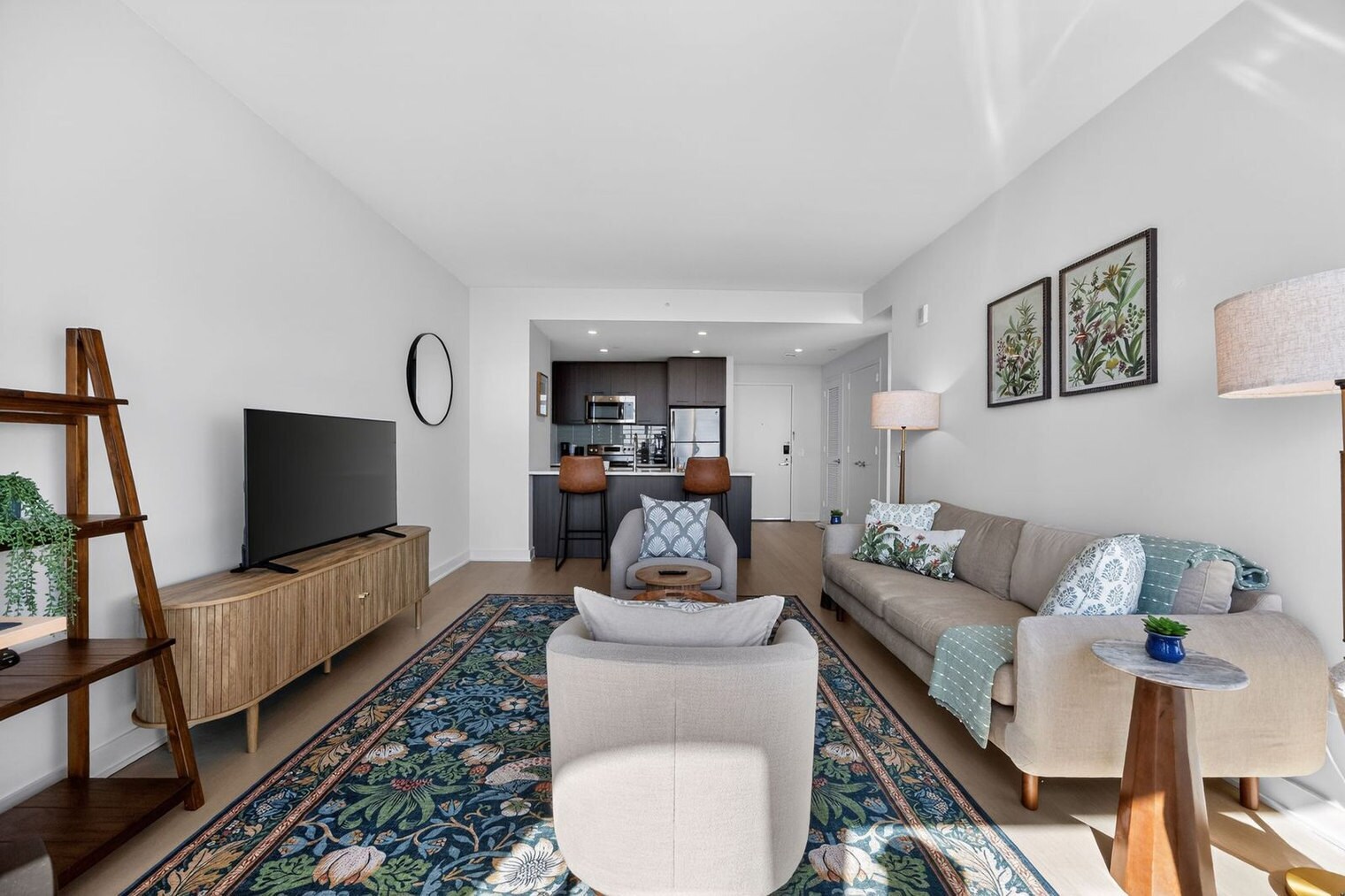 Building Photo - 33 Park View Ave