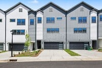 Building Photo - 7920 Sansom Cir