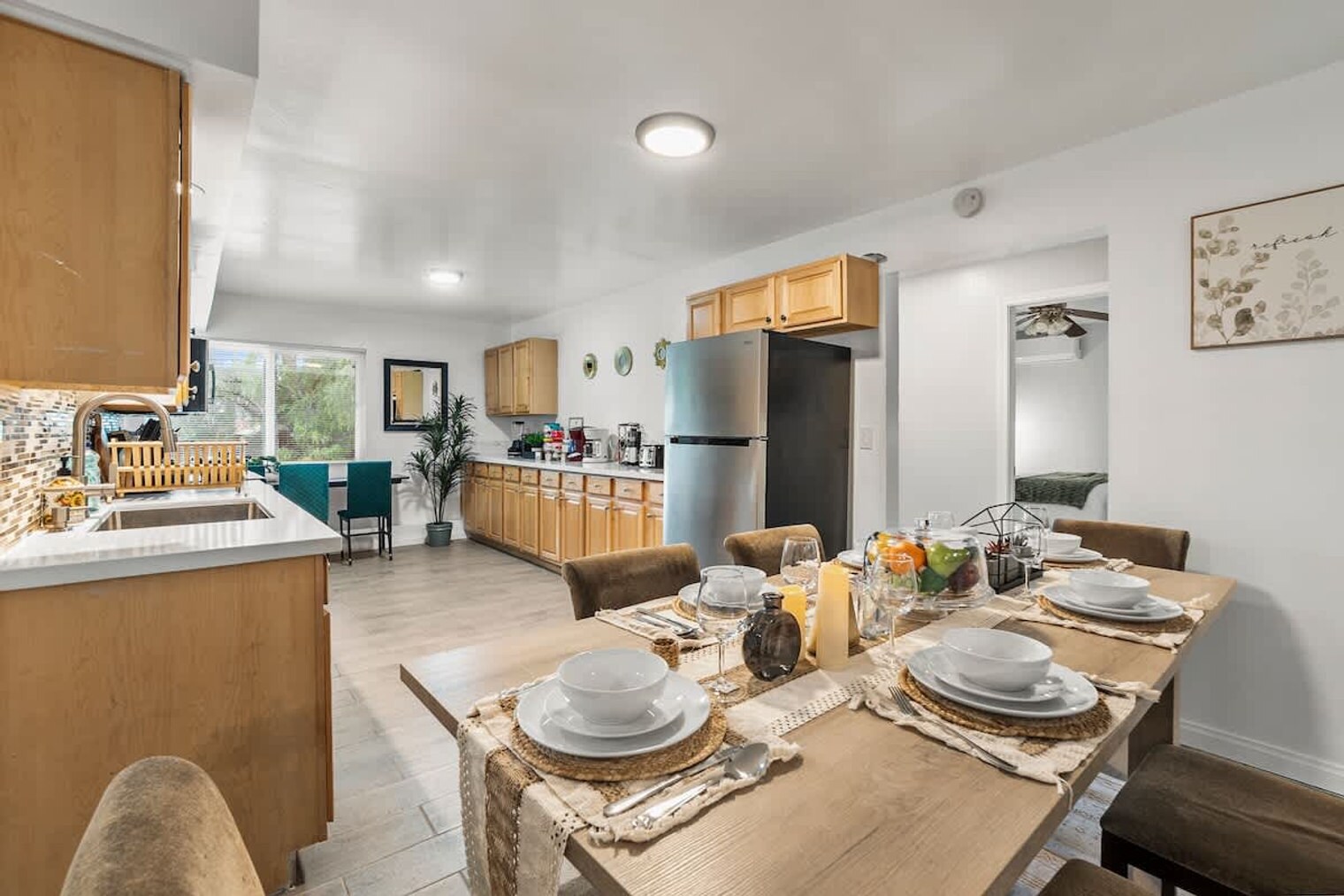 Building Photo - 4989 Randlett Dr