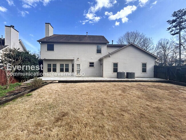 Building Photo - Modern Living in Saddle Bridge with Private Patio / 4 Beds and 2.5 Bath / Available Now!