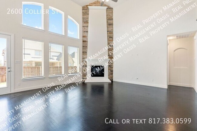 Building Photo - 2600 Collier St