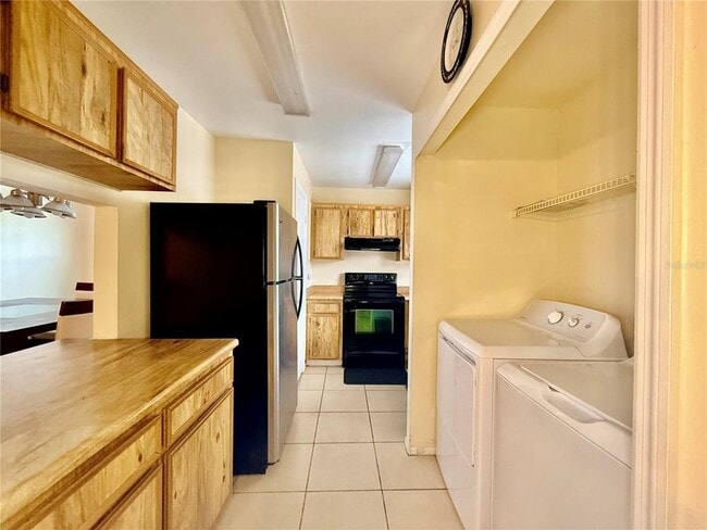 Building Photo - 4326 Pershing Pointe Pl