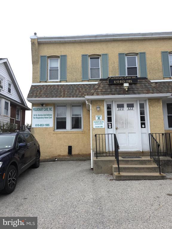 Building Photo - 320 Darby Rd