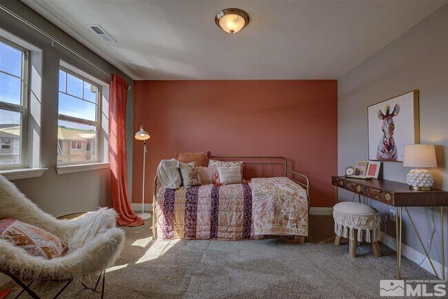 Building Photo - 1252 Saltern Dr