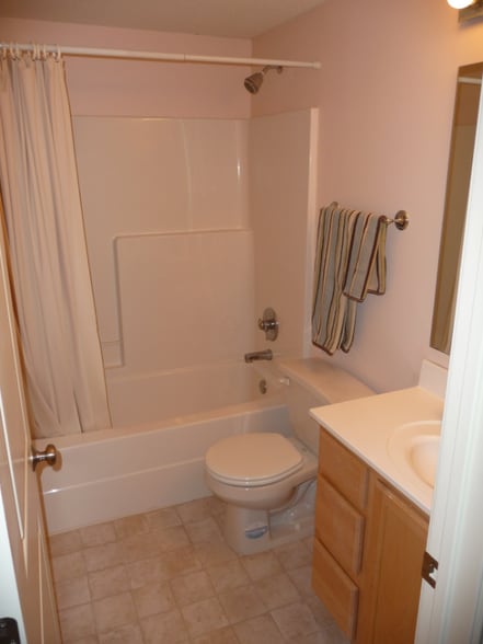 Building Photo - 1230 Stoughton Ave