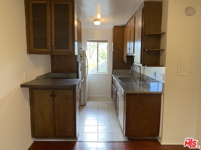 Building Photo - 3609 Dunn Dr