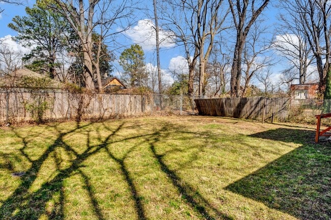 Building Photo - 964 Joseph Pl