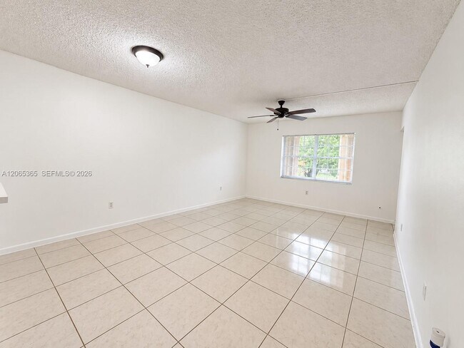 Building Photo - 4384 NW 9th Ave