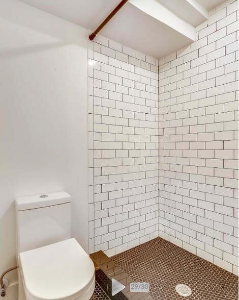 Building Photo - 1855 Mintwood Pl NW